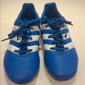 Like New!! Adidas Soccer Cleats